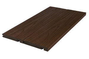 3735